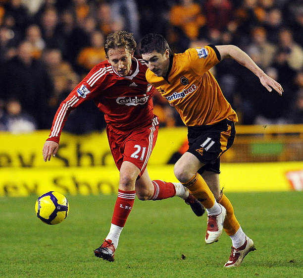 球迷们翘首 球迷们翘首